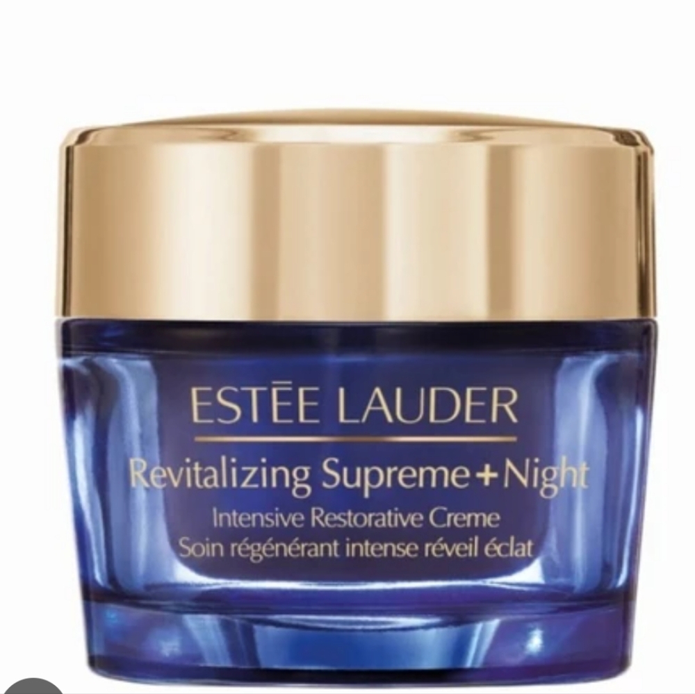 Estee Lauder Revitalizing Supreme Night Moisturizer, Comes With Free Gifts